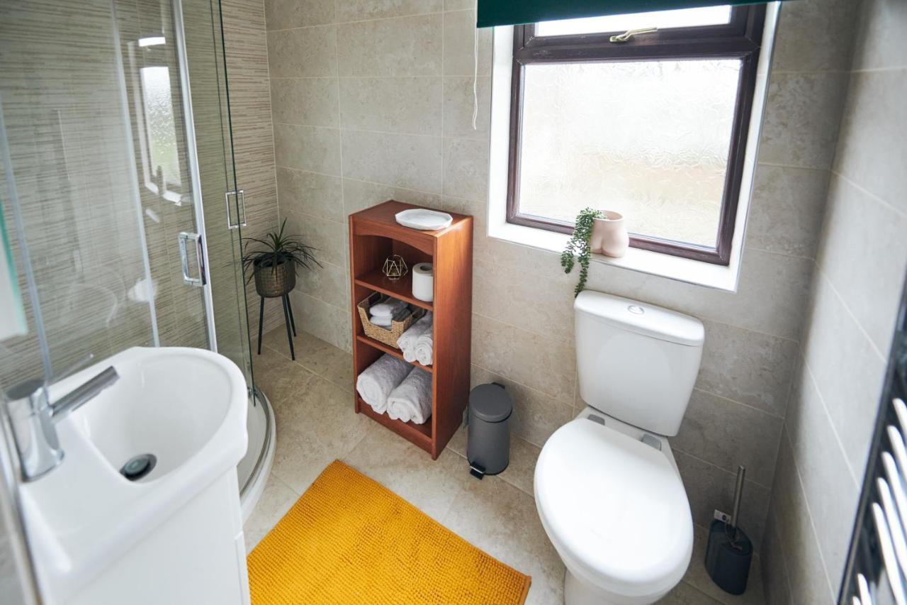 Maes Y Mel- A Couples, Pet Friendly, Rural Romantic Getaway With Countryside Views Gellywen Εξωτερικό φωτογραφία